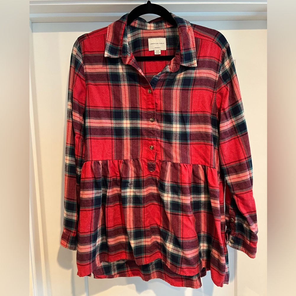 AE women’s peplum flannel